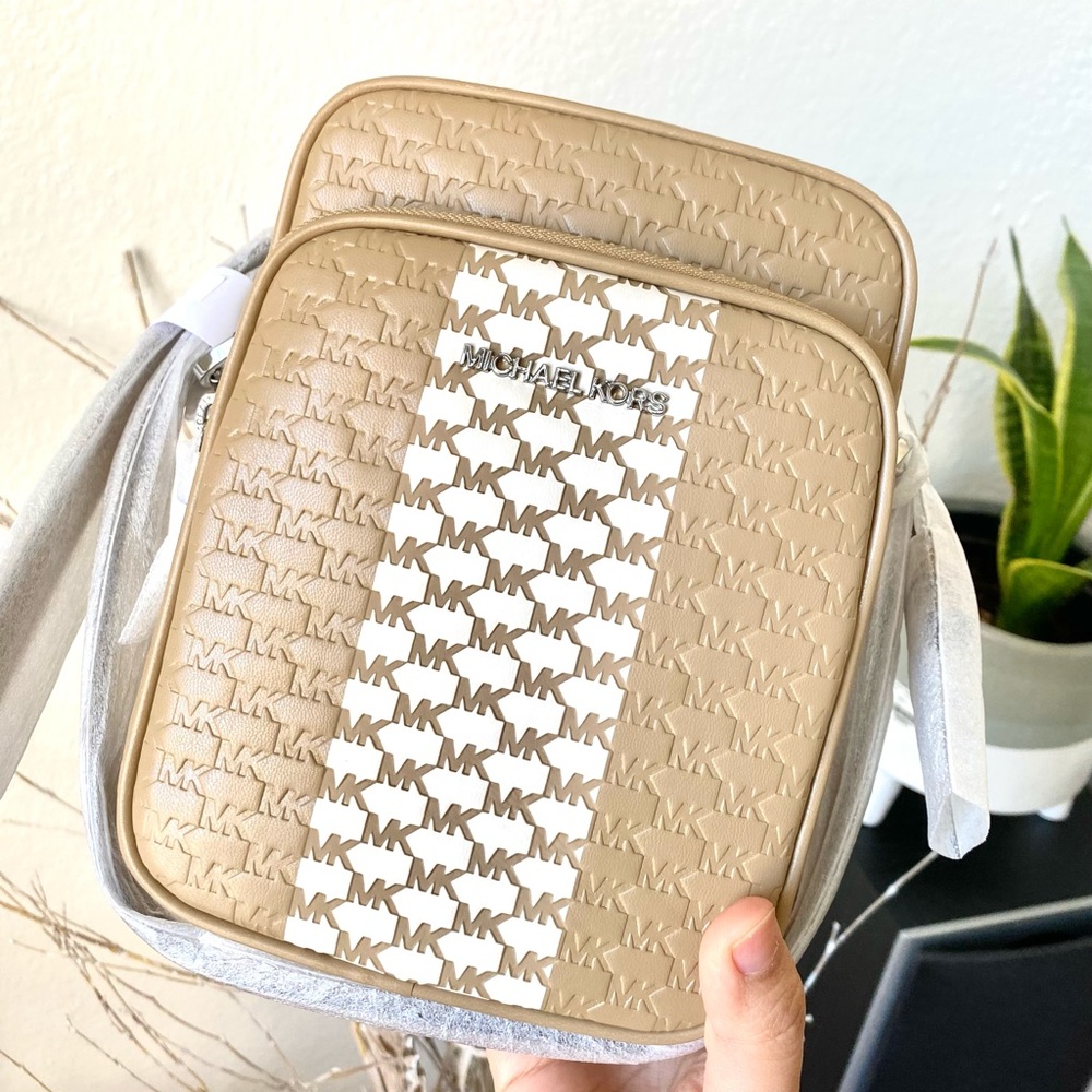 Michael Kors Jet Set Travel MD NS Chain Xbody